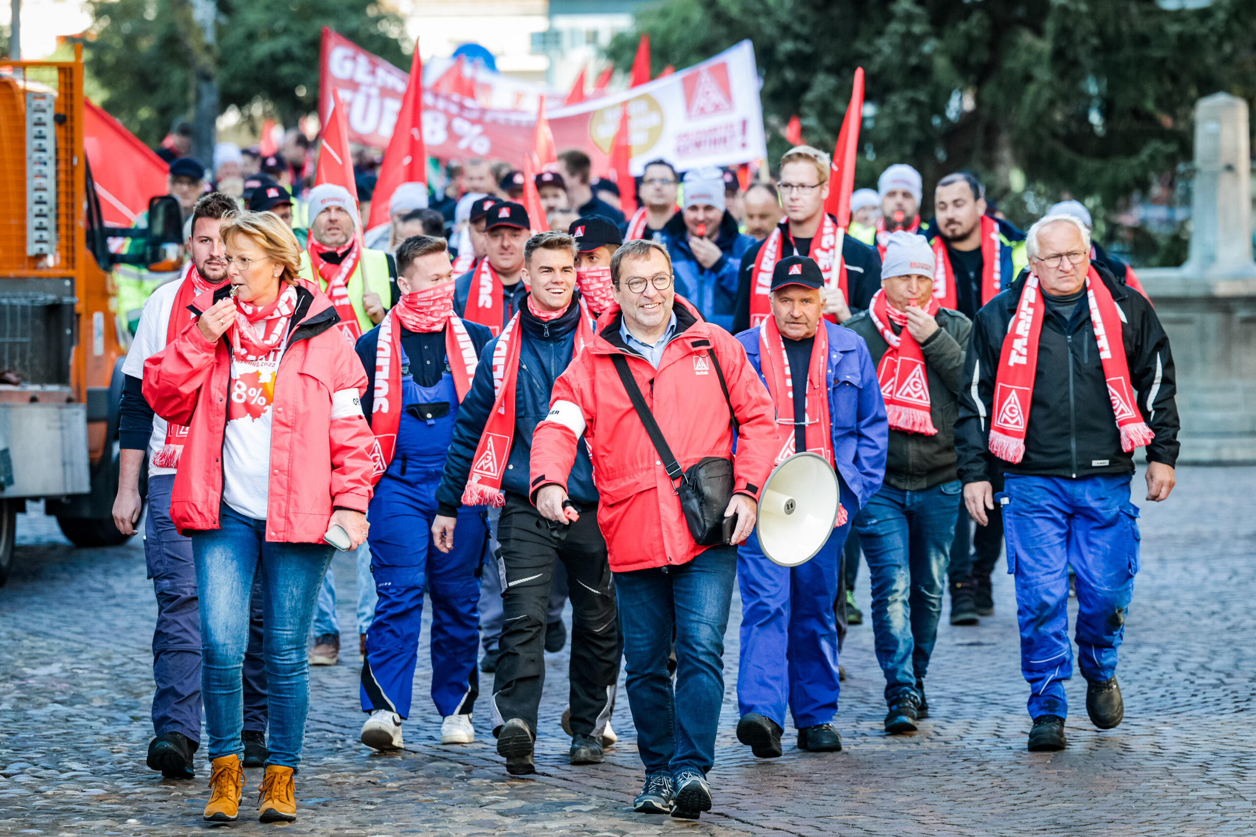 Tarifeinigung In Der Metall- Und Elektroindustrie In NRW Erzielt | IG ...