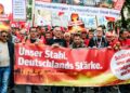 Stahldemo vor Wirtschaftsministerium – Beschäftigte machen Druck in Berlin